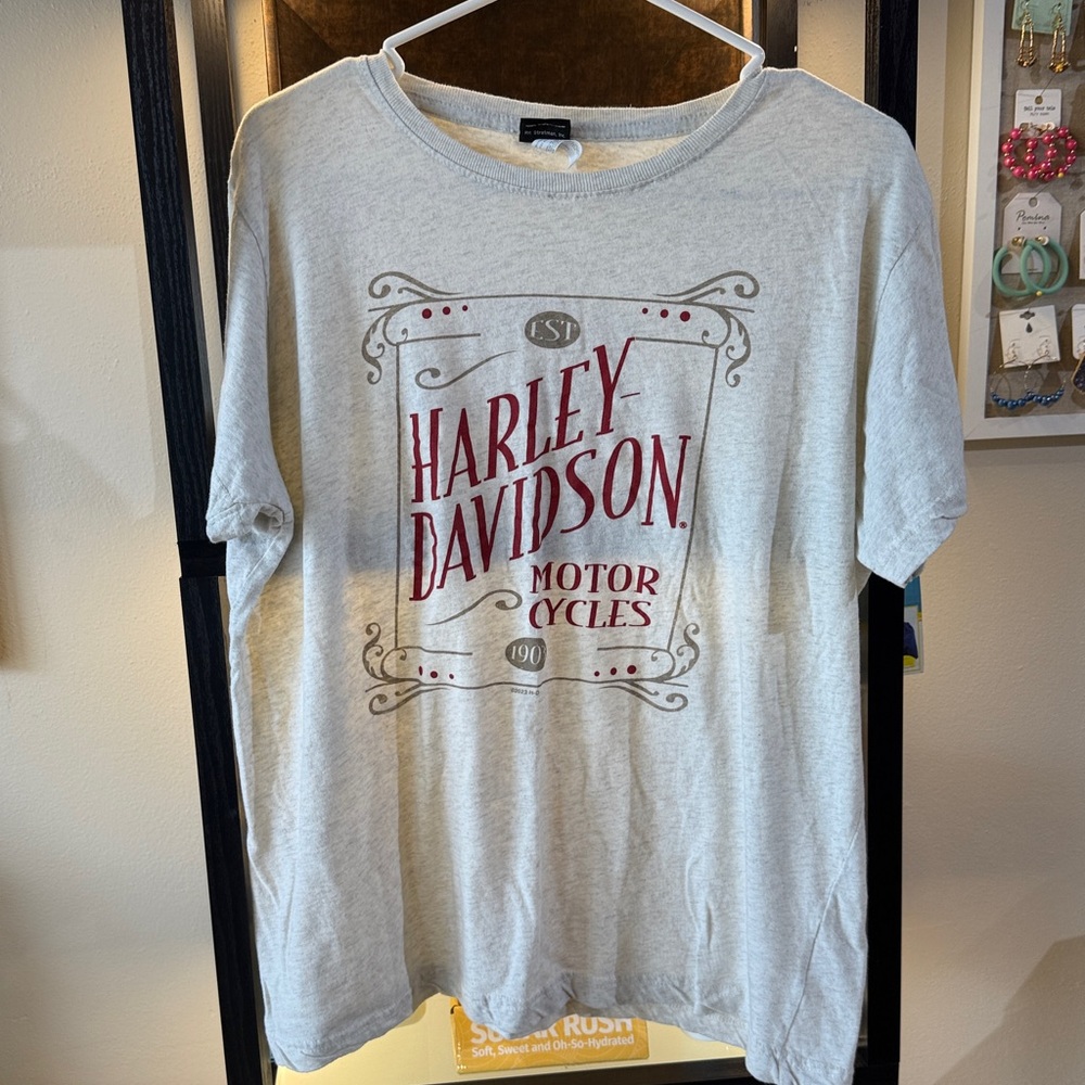 Harley-Davidson Light Gray Tee with Red Accents